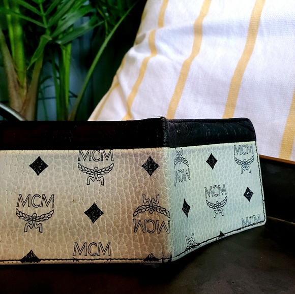 MCM wallet - Picture 1 of 3